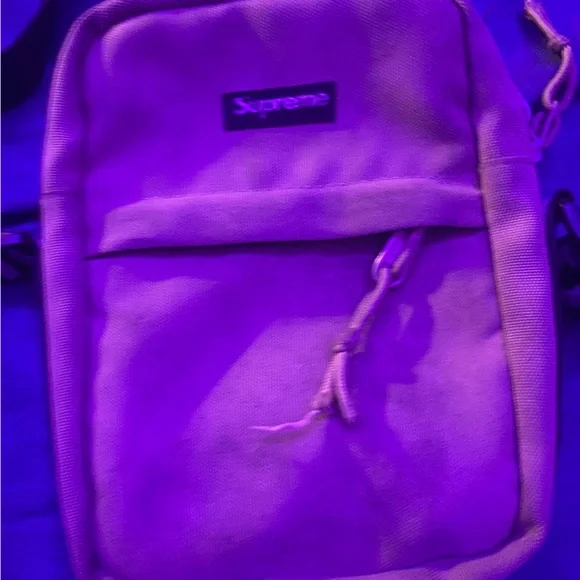 Supreme Men’s Fashion Designer Bag Color: Tan & Black